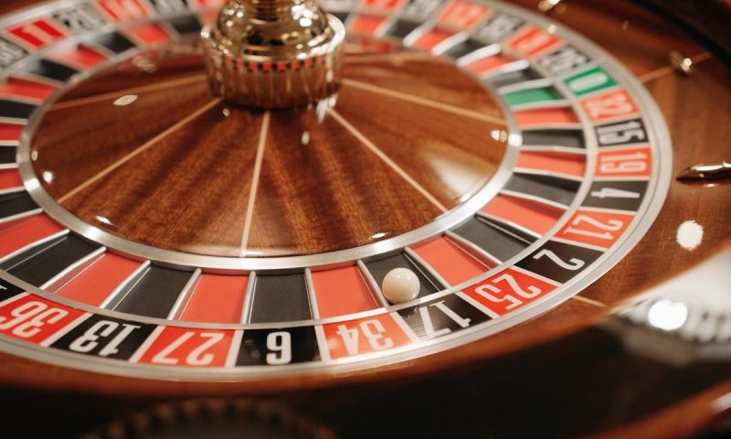 Live dealer: Công nghệ studio đưa sòng bạc lên màn hình